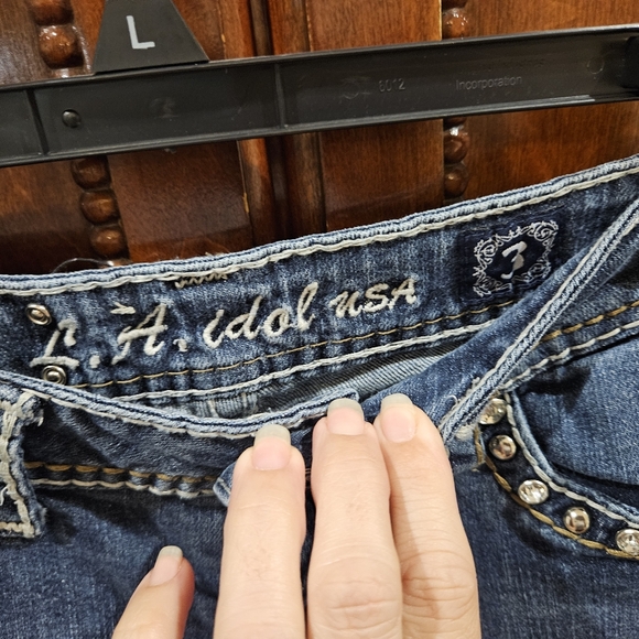 LA Idol Embellished Blue Jeans - Picture 3 of 5
